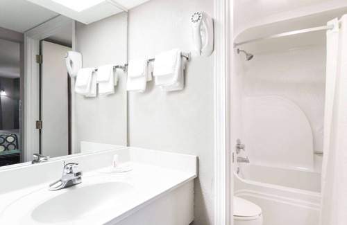 Marianna Hotel | Super 8 by Wyndham Marianna I-10