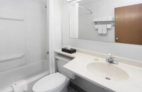 Merrillville Hotel | Super 8 by Wyndham Merrillville