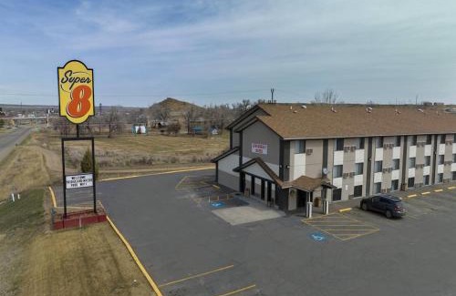 Miles City Hotel | Super 8 by Wyndham Miles City