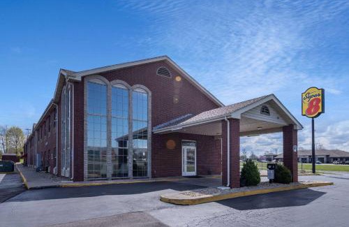 Nixa Hotel | Super 8 by Wyndham Nixa/Springfield Area