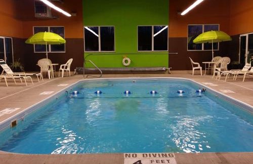 Plattsburgh Hotel | Super 8 by Wyndham Plattsburgh