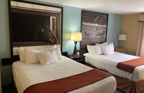 Richmond Hotel | Super 8 by Wyndham Richmond