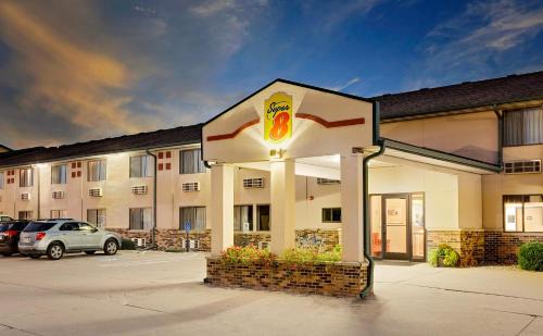 Saint James Hotel | Super 8 by Wyndham St. James