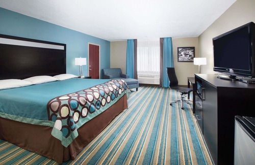 Sulphur Hotel | Super 8 by Wyndham Sulphur