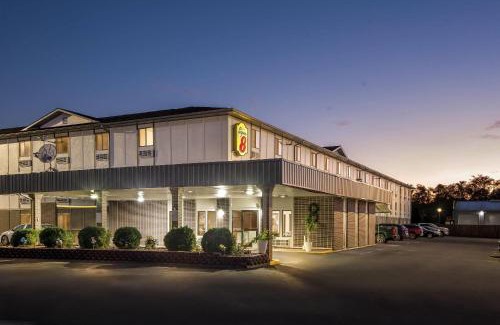 Terre Haute Hotel | Super 8 by Wyndham Terre Haute