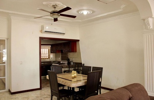 Lomas de Mazatlan Apartment | super céntrico a 2 min. de la playa by Gpsrentas