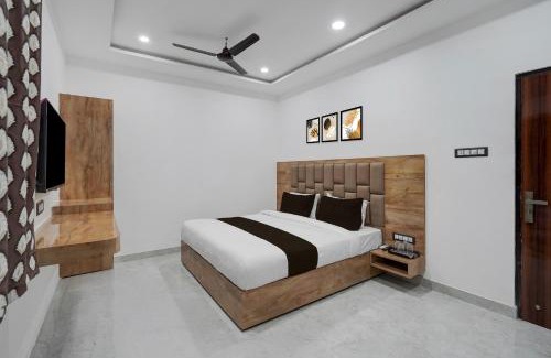 Kakarmatha Hotel | Super Collection O Banaras Railway Junction Formerly Varanasi Suites