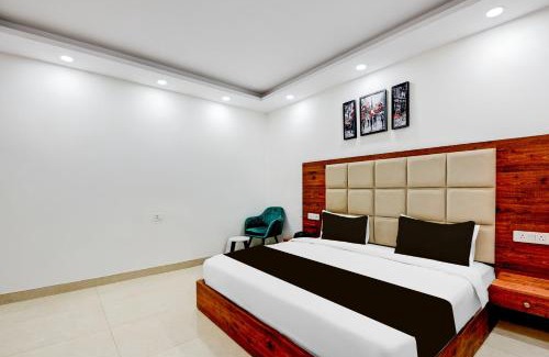 Faridabad Hotel | Super Collection O Hotel Evergreen