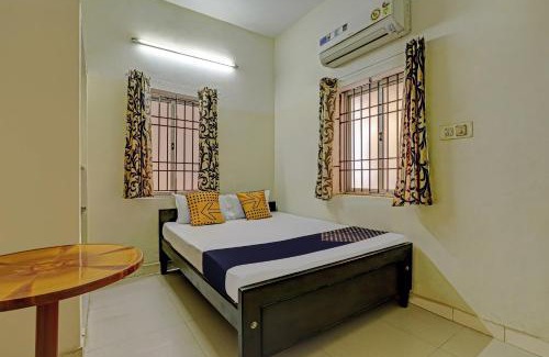 Madipakkam Hotel | Super Collection O Velachery Railway Junction Formerly Vijay Guest House