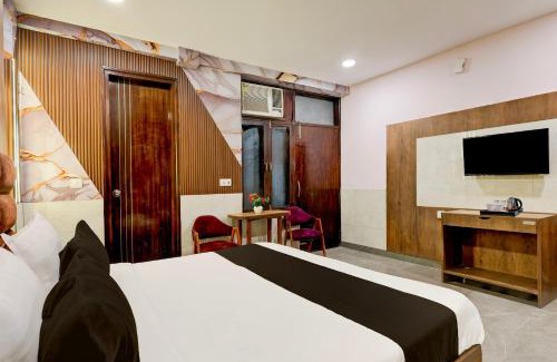 Alipur Hotel | Super Hotel O Alipur Narela