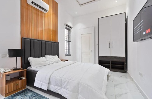 Epetu Apartment | Super Luxury Well Furnished 5 Bedroom Duplex With games and cinema