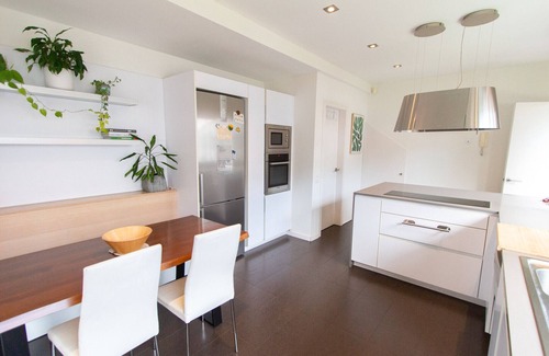 Sils Villa | Super Modern Magnificence Costa Brava!