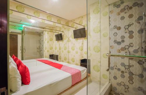 Gubeng Hotel | Super OYO Capital O 92633 Spring Hotel Gubeng