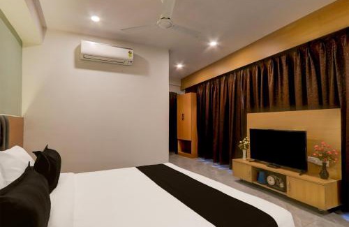 Hyderabad Hotel | Super Townhouse Lotus Grand