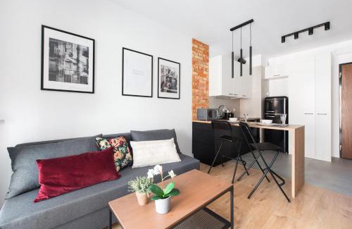 Nowa Praga Apartment | SuperApart Stalowa 39 Modern Unit with Kitchen & Wifi