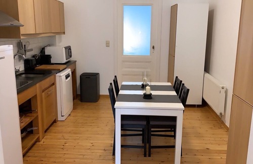 Sint-Gillis Apartment | Superb 1 Bedroom High Ceiling Apartment