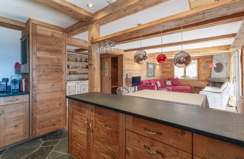 Verbier Apartment | Superb 3 bedroom apartment near Savoleyres with a magnificent view on the combins, on the first floo