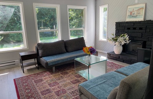 Bradner Other | Superb 3-bedroom farmhouse in Abbotsford