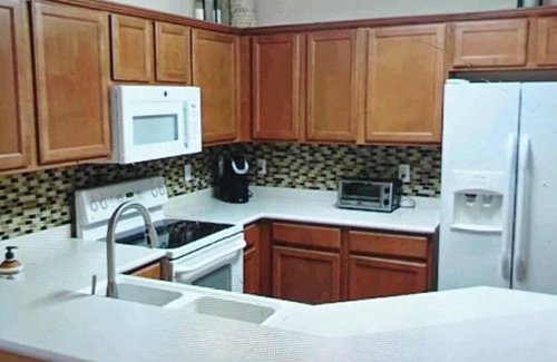 Howell House | Superb 3-bedroom house in McCrory