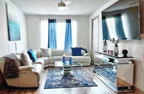 Howell House | Superb 3-bedroom house in McCrory