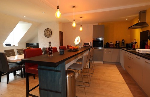 Esquieze-Sere Apartment | Superb 85 m2 apartment in city center