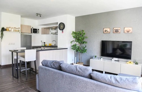 La Capelette Apartment | Superb apartments with private garage, terrace and swimming pool