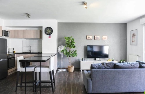 La Capelette Apartment | Superb apartments with private garage, terrace and swimming pool