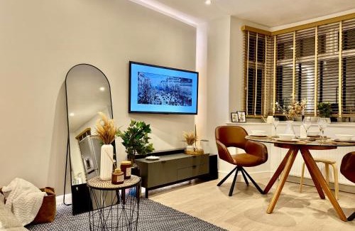 West Hendon Apartment | Superb Duplex in Hendon