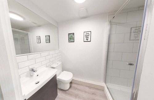 Middlesbrough Apartment | Superb Studio Apartment - 003