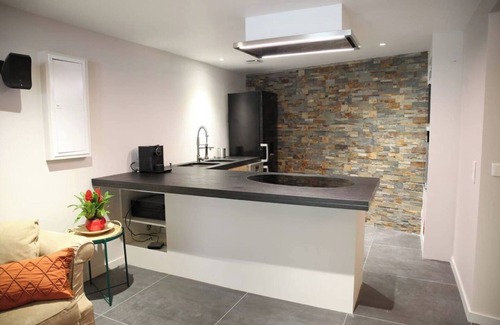 Quincy-Voisins Apartment | Superb T2 with private Jacuzzi near Disney