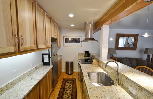 Moose Wilson Road Condo | Superb Upgraded 1 BR/BA King Bed End Unit in the Newest Building in The Aspens!