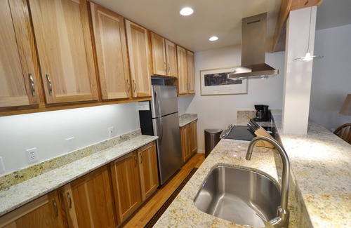 Moose Wilson Road Condo | Superb Upgraded 1 BR/BA King Bed End Unit in the Newest Building in The Aspens!