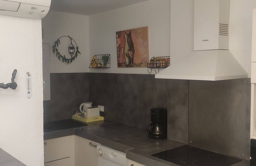 Gruissan Villa | Superb villa on the edge of pine forest and scrubland with azure view.