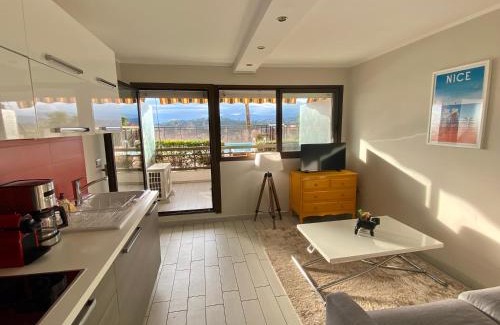 Lazaret Apartment | Superbe 2 pièces TERRASSE/PISCINE/VUE/PARKING