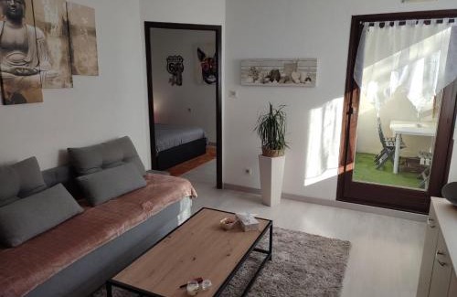 Guebwiller Apartment | Superbe F2 terrasse, route du vin, Florival