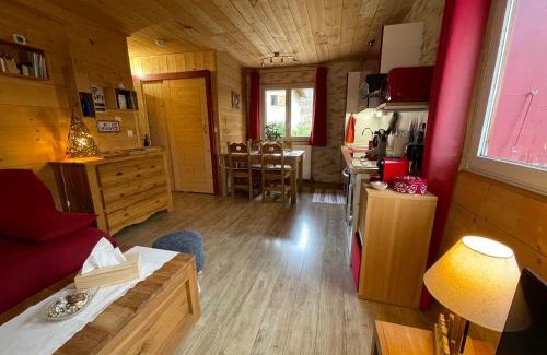 Montmin Apartment | Superbe T3 neuf en bord de rivière près d'Annecy