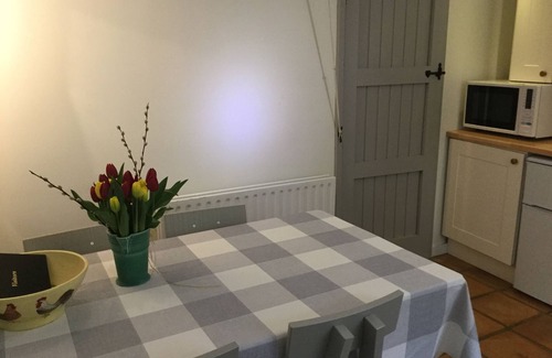 Wallingford Cottage | Superbly converted stables in beautiful countryside