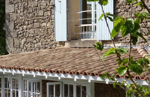 Junas Apartment | Superbly equipped apartment in old stone house with large pool and great view.