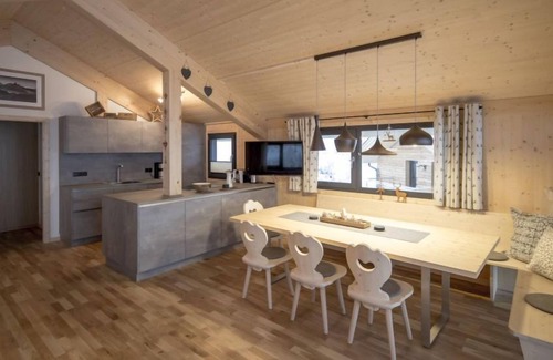 Pichl-Preunegg House | Superior # 02 Sauna&Sprudelwanne innen by Interhome