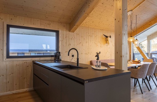 Turracher Hohe House | Superior # 6 mit Sauna & Hot Tub by Interhome