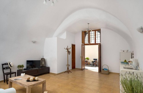 Pyrgos Apartment | Superior Canava Luxury Apartment