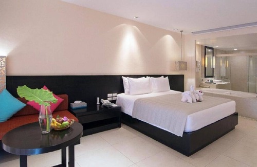 Khao Lak Resort | Superior - Free WiFi | Private Balcony - Upto 3 Adults| SDU#14