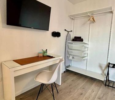 Herne Apartment | SuperSuite Boho 2Bdr Apartment Balkon Aufzug