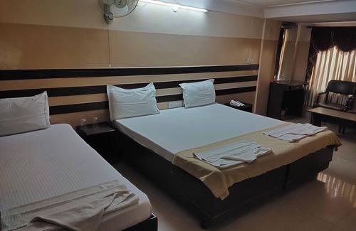 Hyderabad Hotel | Suprabath Residency