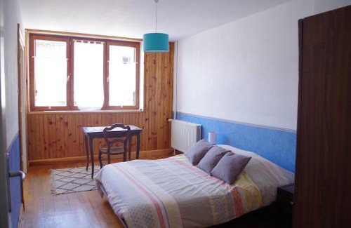 Saint-Genest-Malifaux Apartment | Sur le plateau - Logement indépendant St Genest Malifaux