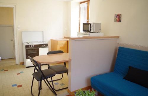 Saint-Genest-Malifaux Apartment | Sur le plateau - Logement indépendant St Genest Malifaux