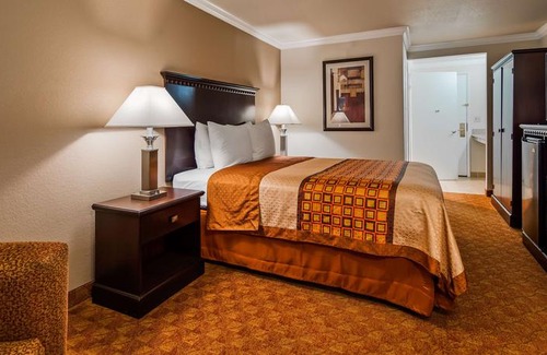 Lompoc Hotel | SureStay Plus Hotel by Best Western Lompoc