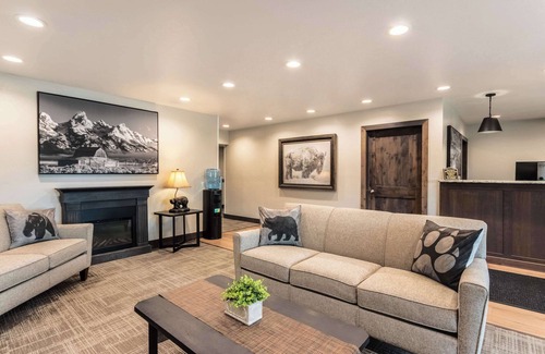 Rexburg Hotel | SureStay Plus Hotel by Best Western Rexburg