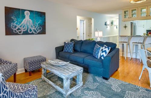 Long Bay Estates Apartment | Surfside Beach Condo with Ocean Access and Balcony!