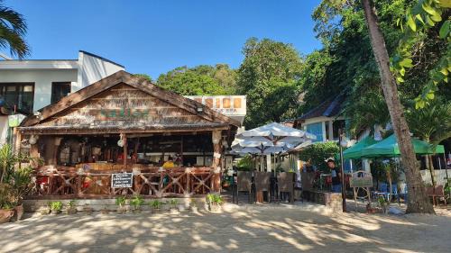 Manoc-Manoc Hotel | Surfside Boracay Resort